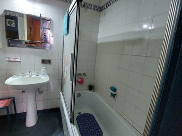 PH 4 AMB CON DEP. Y TERRAZA SIN EXP. 154m2 Tot. EN VENTA EN FLORES FRENTE A PLAZA -TODO LUZ