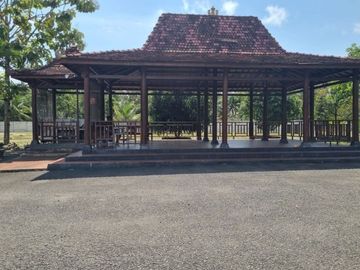 HUNIAN MEWAH PALING LUAS DEKAT PUSAT KOTA PURWOREJO