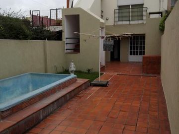 Casa - Temperley Oeste