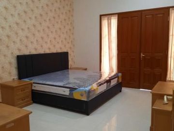 Dijual Rumah siap huni, baru renovasi, seperti baru, Villa Sentra Raya Citraland.