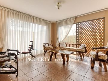 Casa de 3 dormitorios más servicios en Jardines del Sur