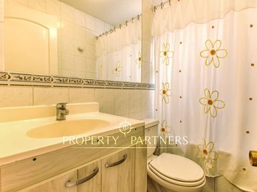 Casa de 3 dormitorios más servicios en Jardines del Sur
