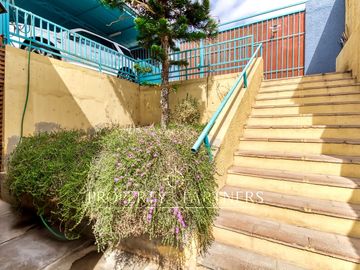 Casa de 3 dormitorios más servicios en Jardines del Sur