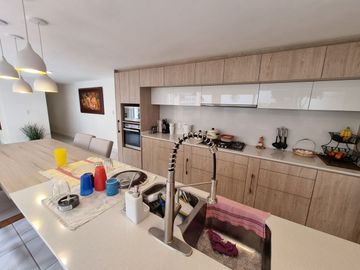 Se vende casa con jardín en San Lucas Xochimanca, Xochimilco, CDMX.