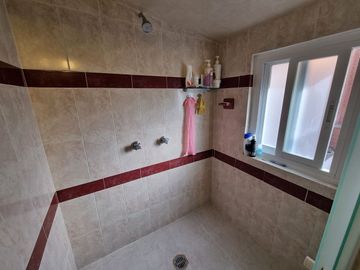 Se vende casa con jardín en San Lucas Xochimanca, Xochimilco, CDMX.