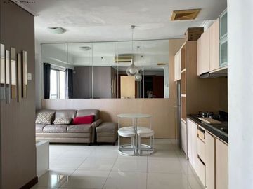 Amhna. Apt Waterplace 2BR View Pool dan City Full Furnish