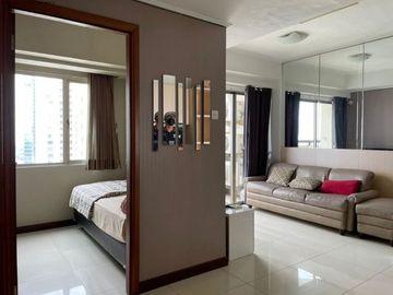 Amhna. Apt Waterplace 2BR View Pool dan City Full Furnish