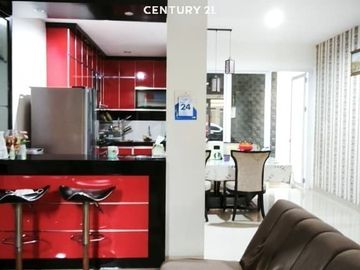 Dijual Rumah 2 Lantai Siap Huni Cluster Maple  Sumarecon Bekasi