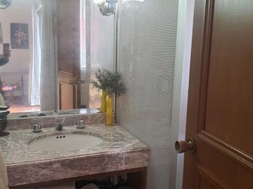 CASA EN VENTA  LOMAS DE LAS PALMAS