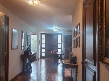 CASA EN VENTA  LOMAS DE LAS PALMAS