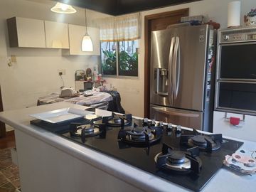 CASA EN VENTA  LOMAS DE LAS PALMAS
