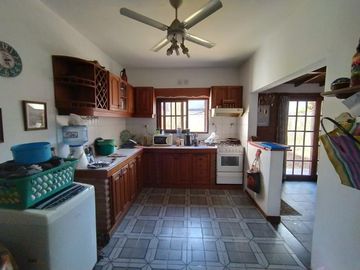 Casa PH en venta en Haedo Norte