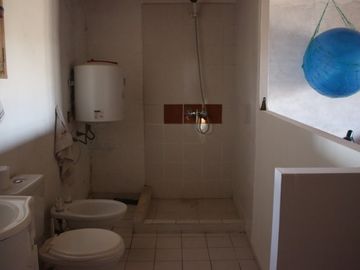 CASA CON TERRENO A LA ORILLA DEL RIO DIAMANTE