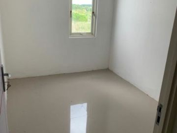 Rumah GUNUNG ANYAR TAMBAK hadap timur, Murah