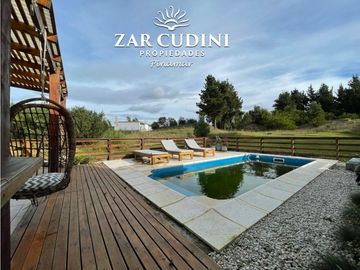VENTA COSTA ESMERALDA CASA CON PISCINA 4 AMBIENTES