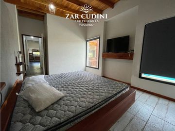 VENTA COSTA ESMERALDA CASA CON PISCINA 4 AMBIENTES