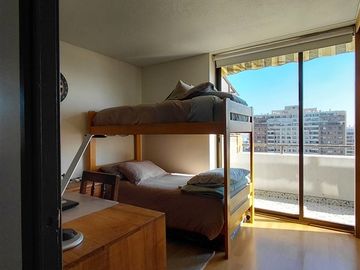 Depto. 3D con Terraza y Vista Despejada Las Condes