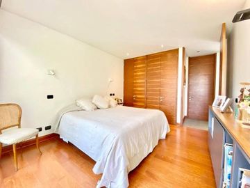 CASA  EN VENTA SAN DAMIAN/ CHARLES HAMILTON / ESTORIL