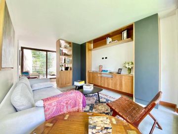 CASA  EN VENTA SAN DAMIAN/ CHARLES HAMILTON / ESTORIL