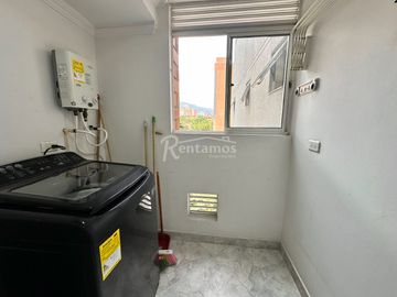 apartamento en arriendo en el poblado. Cod A776978