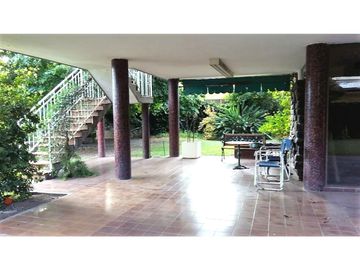 Venta Casa 8 Ambientes - San Andrés Golf