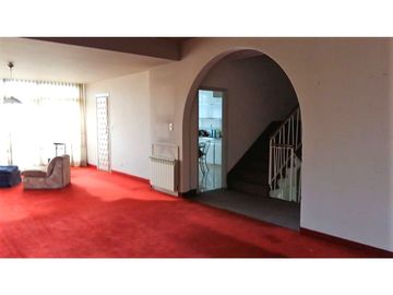 Venta Casa 8 Ambientes - San Andrés Golf