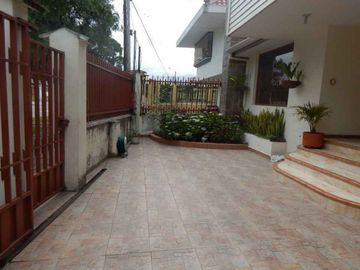Casa de venta en Av. 27 de Febrero – código:11652
