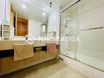 Rooftop en venta de 4 dorm. Lo Barnechea Portal la Dehesa
