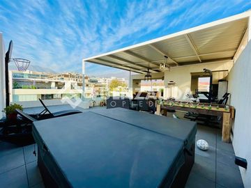 Rooftop en venta de 4 dorm. Lo Barnechea Portal la Dehesa