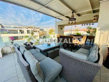 Rooftop en venta de 4 dorm. Lo Barnechea Portal la Dehesa