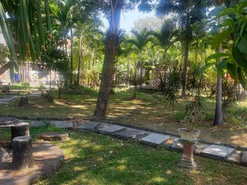 Dijual Rumah Siap Huni Lokasi di Jl. Rungkut Asri Tengah, Surabaya