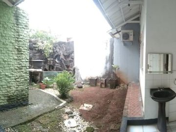 Rumah diJual di Kebayoran Lama, Jkt Selatan.Dekat Stasiun KA