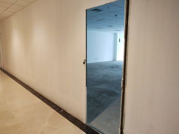 Dijual/Disewa 2 Unit Kantor Puri Indah Financial Tower Jakarta Barat - Posisi Gandeng Murah Harga di Bawah Pasaran