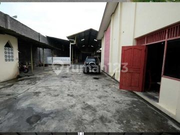 Gudang Akses Kontainer Daerah Juwiring Klaten