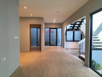 rumah baru 2 lantai minimalis modern singgasana Bandung