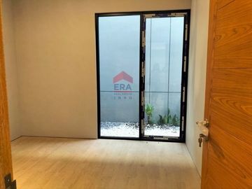 rumah baru 2 lantai minimalis modern singgasana Bandung
