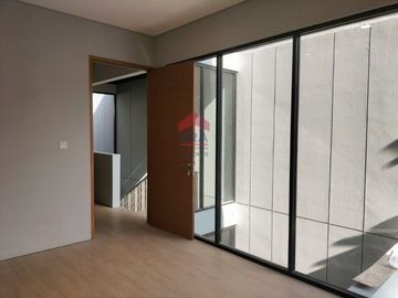 rumah baru 2 lantai minimalis modern singgasana Bandung