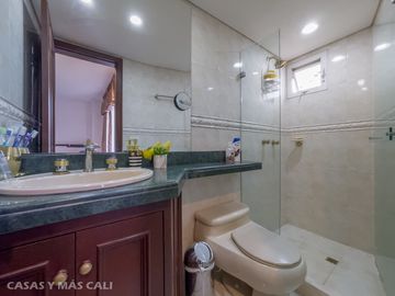 Apartamento en venta en Cali. Cod V5772