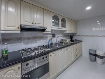 Apartamento en venta en Cali. Cod V5772