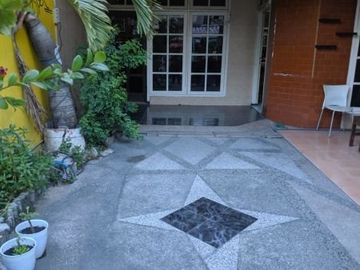 Rumah 2 Lantai siap huni kawasan Dukuh Menanggal Surabaya (Cocok untuk Kost2an)