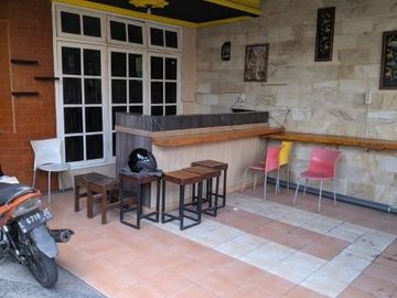 Rumah 2 Lantai siap huni kawasan Dukuh Menanggal Surabaya (Cocok untuk Kost2an)