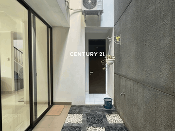 Rumah Modern Minimalis Di Kebayoran Bintaro Jaya NY 18180