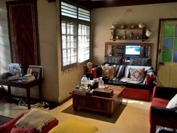 DIJUAL RUMAH 1 LT DGN BANGUNAN UTAMA DAN PAVILIUN, SEMI FURNISHED DI PANGKALAN JATI BARU