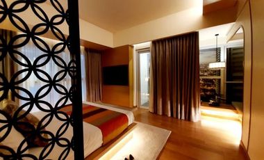 THE SEASONS RESIDENCES NEAR UPTOWN MALL BGC