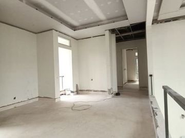 Rumah Brandnew Cantik Di Kawasan Pejaten Jakarta Selatan