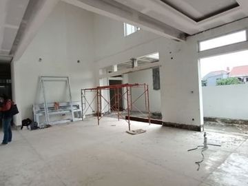 Rumah Brandnew Cantik Di Kawasan Pejaten Jakarta Selatan