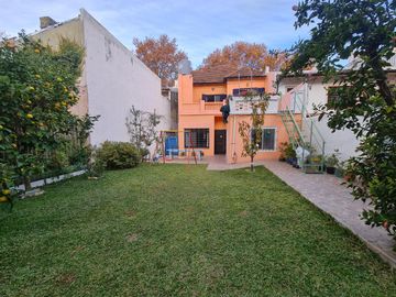 Casa de estilo totalmente reciclada  - Olivos-Vias/Maipu