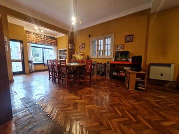 Casa de estilo totalmente reciclada  - Olivos-Vias/Maipu