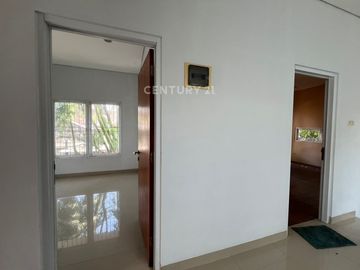 Dijual Rumah Siap Huni Dekat Pintu Tol Di Bintaro Sektor 9