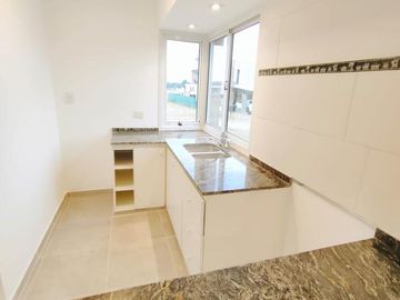 Hermosa casa de 2 dormitorios a ESTRENAR en VENTA en Country El Mirador, Los Nogales